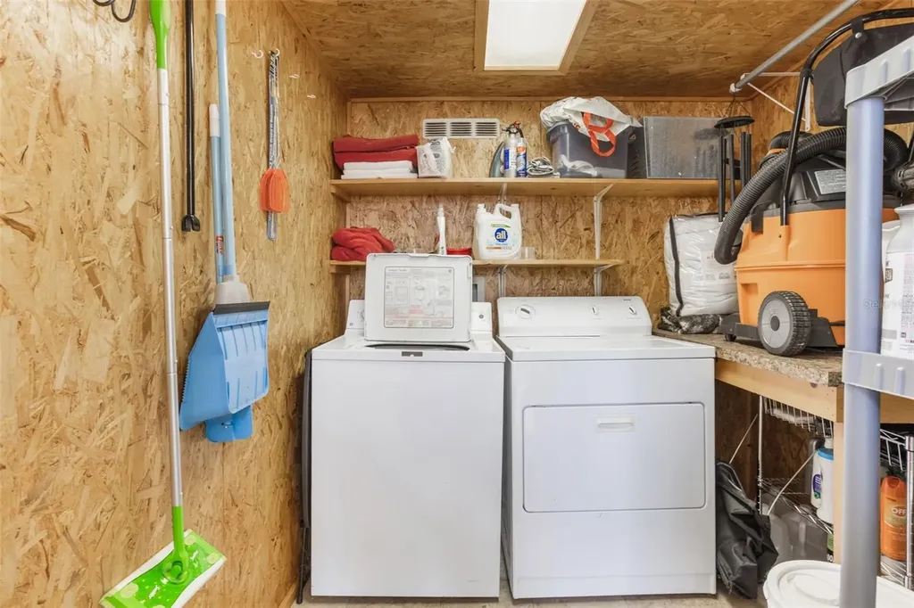 300 N Dixie Avenue Fruitland Park FL 34731