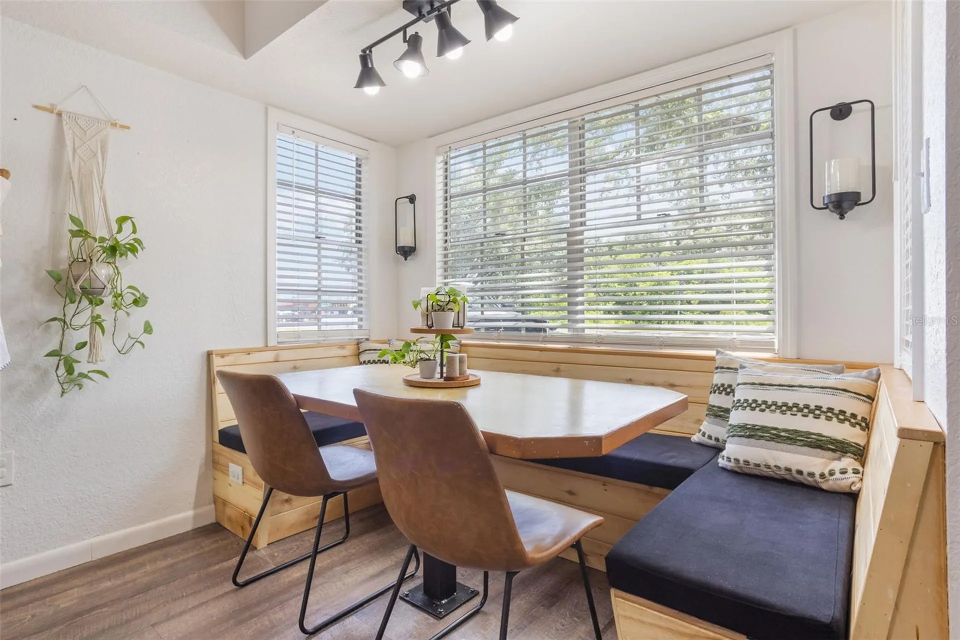 300 N Dixie Avenue Fruitland Park FL 34731