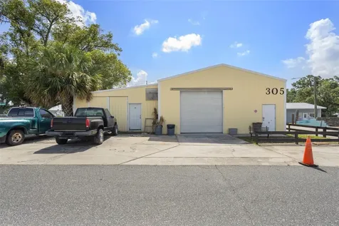 300 N Dixie Avenue Fruitland Park FL 34731
