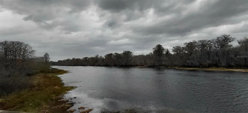 516 S Tuck Point Inverness FL 34450