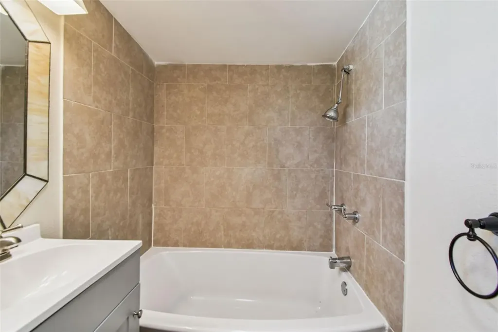 711 Smith Street Clearwater FL 33756