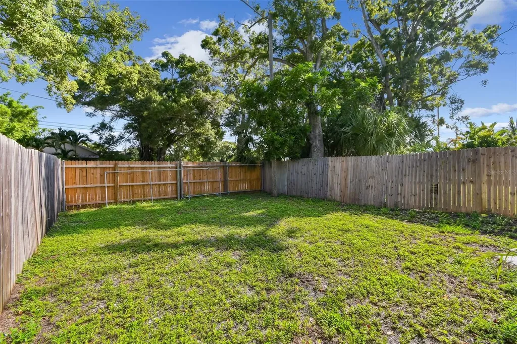 711 Smith Street Clearwater FL 33756