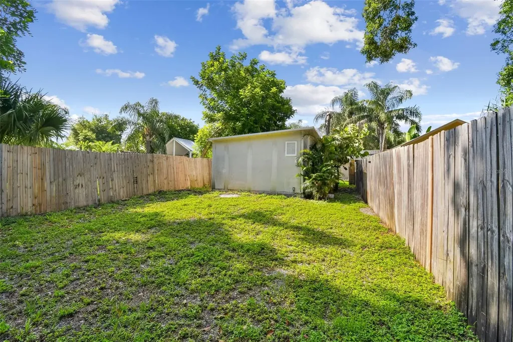 711 Smith Street Clearwater FL 33756