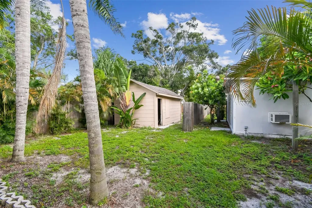 711 Smith Street Clearwater FL 33756