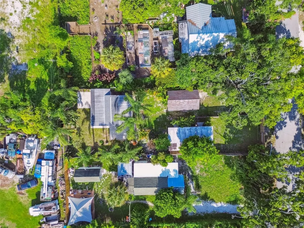 711 Smith Street Clearwater FL 33756