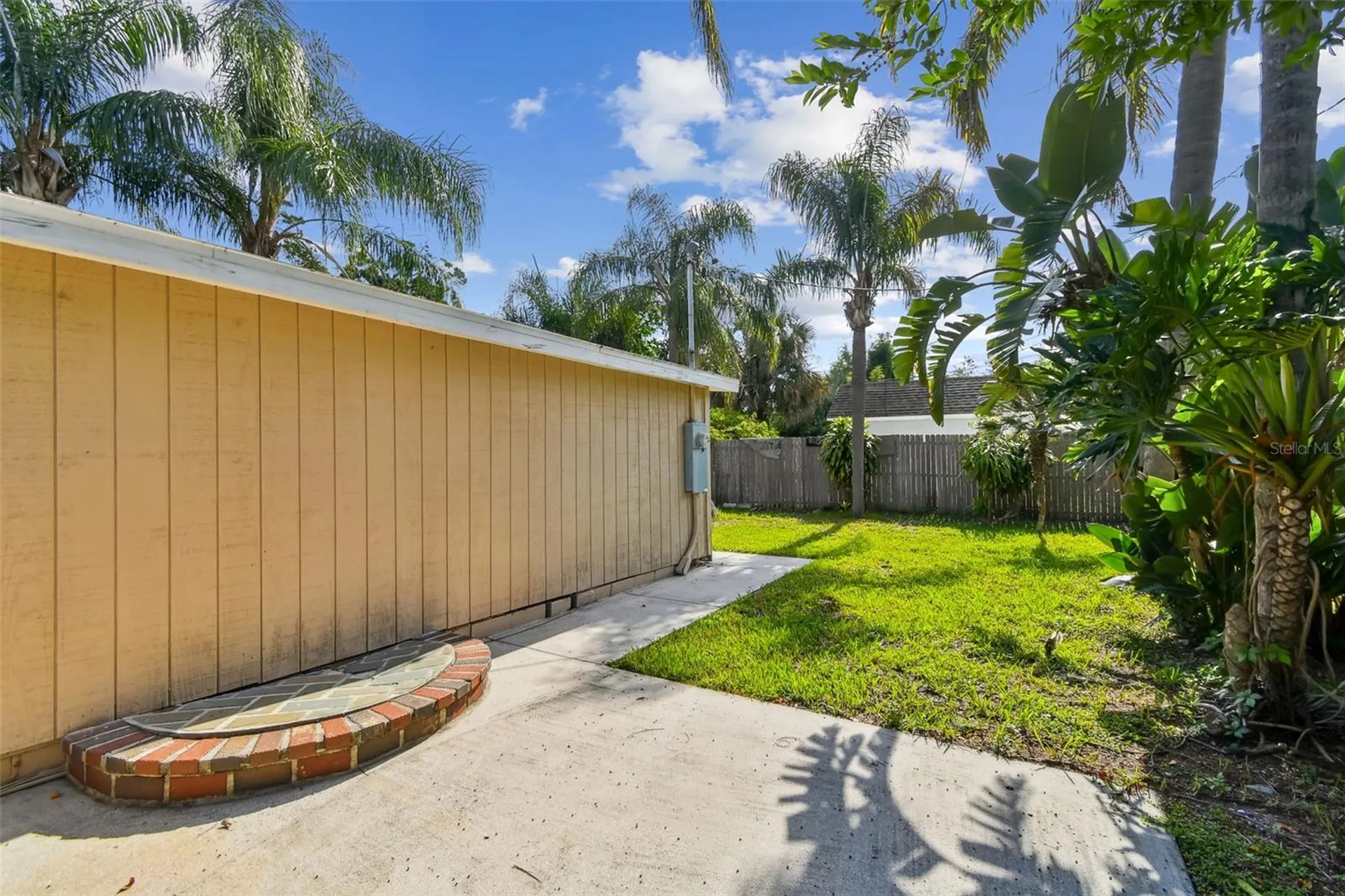 711 Smith Street Clearwater FL 33756