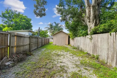 711 Smith Street Clearwater FL 33756