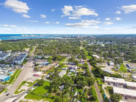 711 Smith Street Clearwater FL 33756