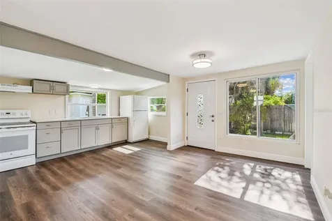 711 Smith Street Clearwater FL 33756