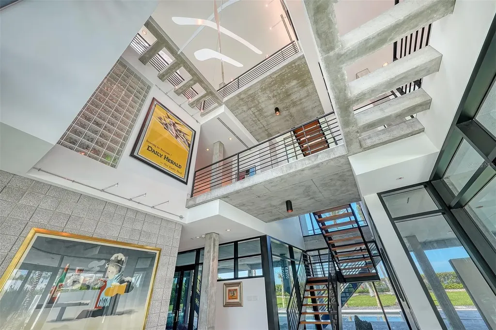 8250 Sanderling Road Sarasota FL 34242