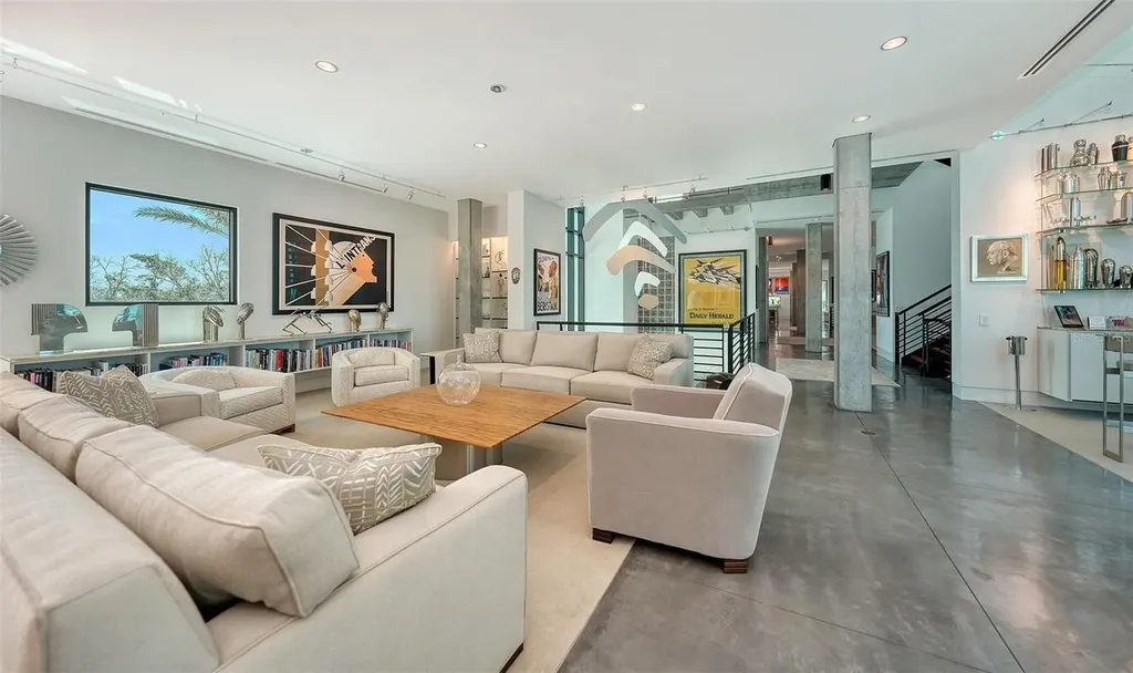 8250 Sanderling Road Sarasota FL 34242