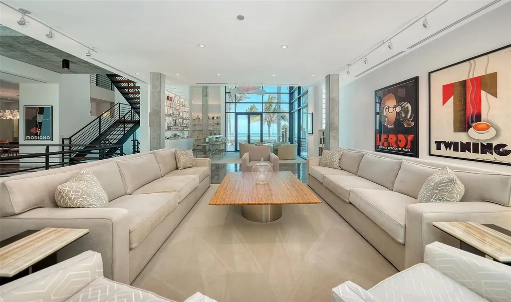 8250 Sanderling Road Sarasota FL 34242