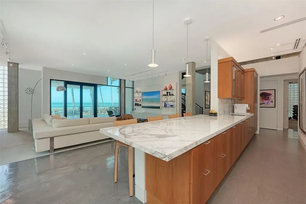 8250 Sanderling Road Sarasota FL 34242