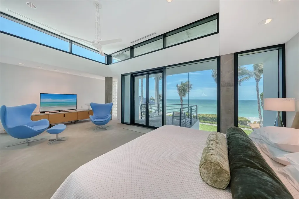 8250 Sanderling Road Sarasota FL 34242