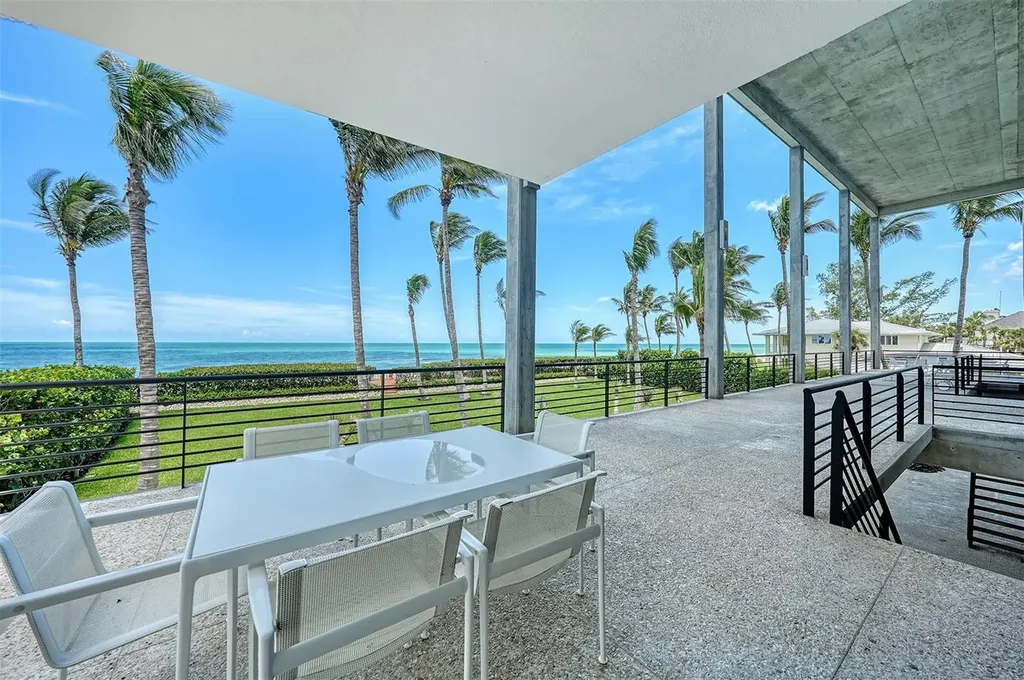 8250 Sanderling Road Sarasota FL 34242