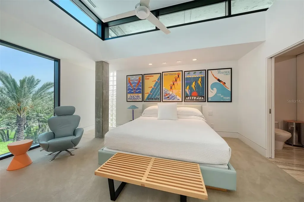 8250 Sanderling Road Sarasota FL 34242