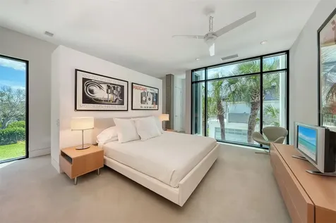 8250 Sanderling Road Sarasota FL 34242
