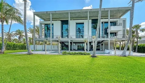8250 Sanderling Road Sarasota FL 34242