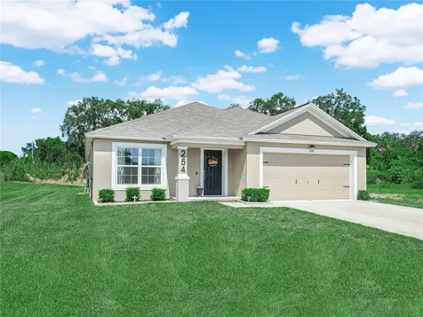 254 S Lake Avenue Frostproof FL 33843