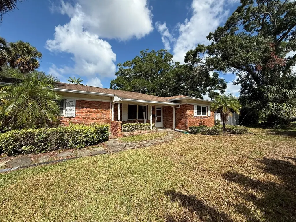 215 S West Shore Boulevard Tampa FL 33609