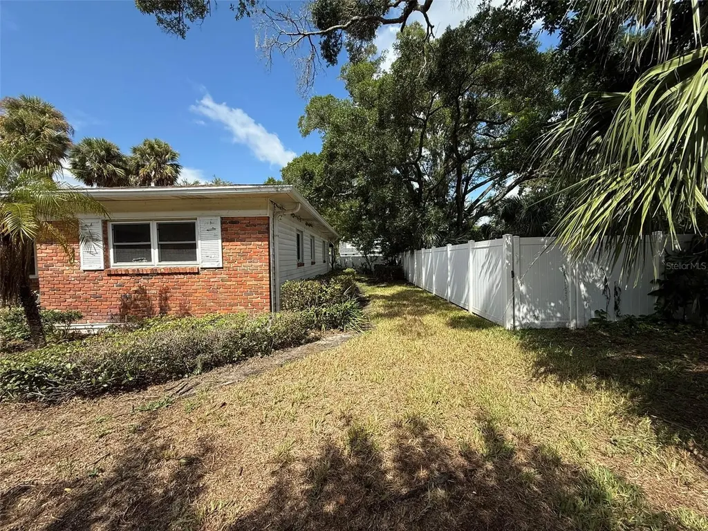 215 S West Shore Boulevard Tampa FL 33609