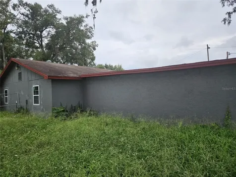 2007 S Parsons Avenue Seffner FL 33584