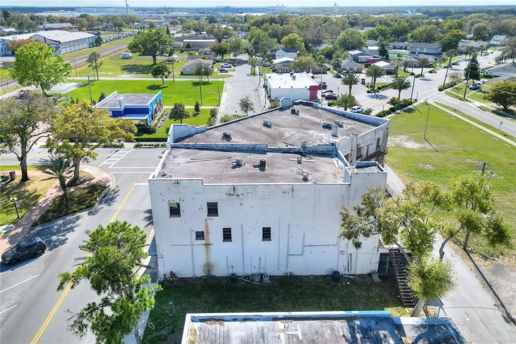 206 Pilaklakaha Avenue Auburndale FL 33823