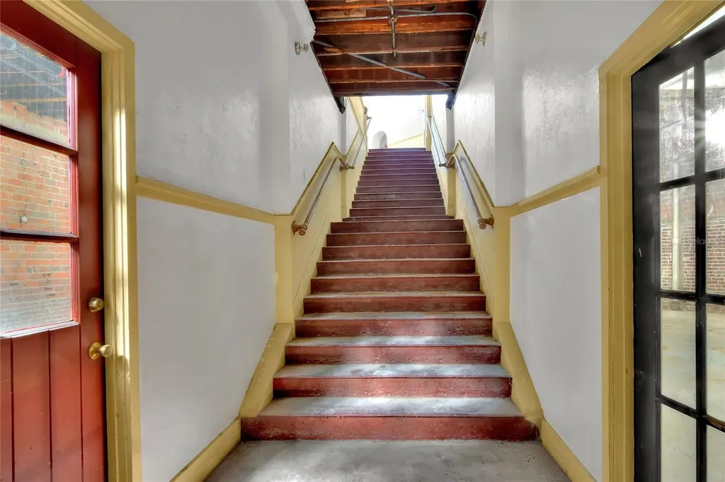 206 Pilaklakaha Avenue Auburndale FL 33823