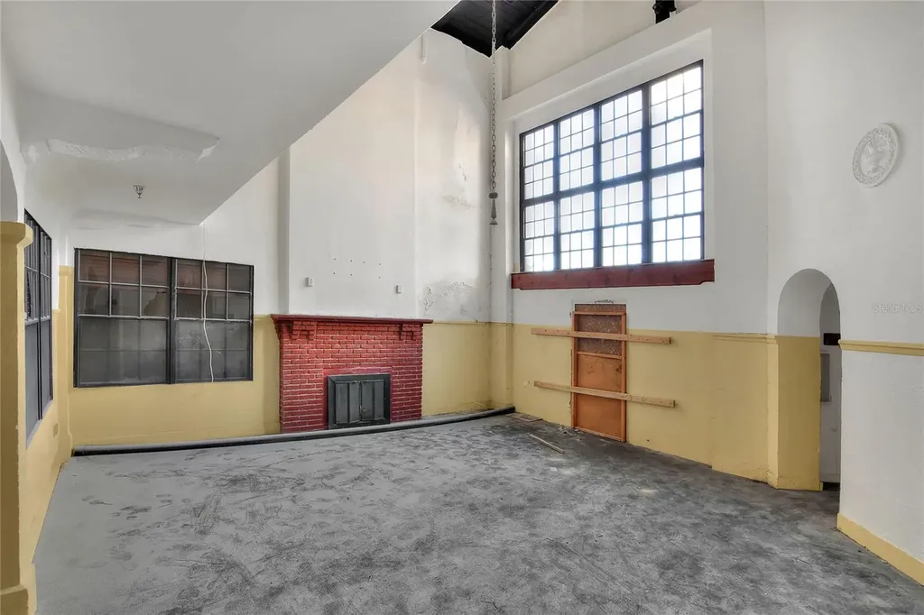 206 Pilaklakaha Avenue Auburndale FL 33823