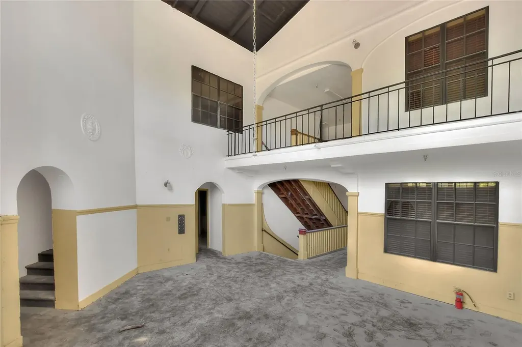 206 Pilaklakaha Avenue Auburndale FL 33823