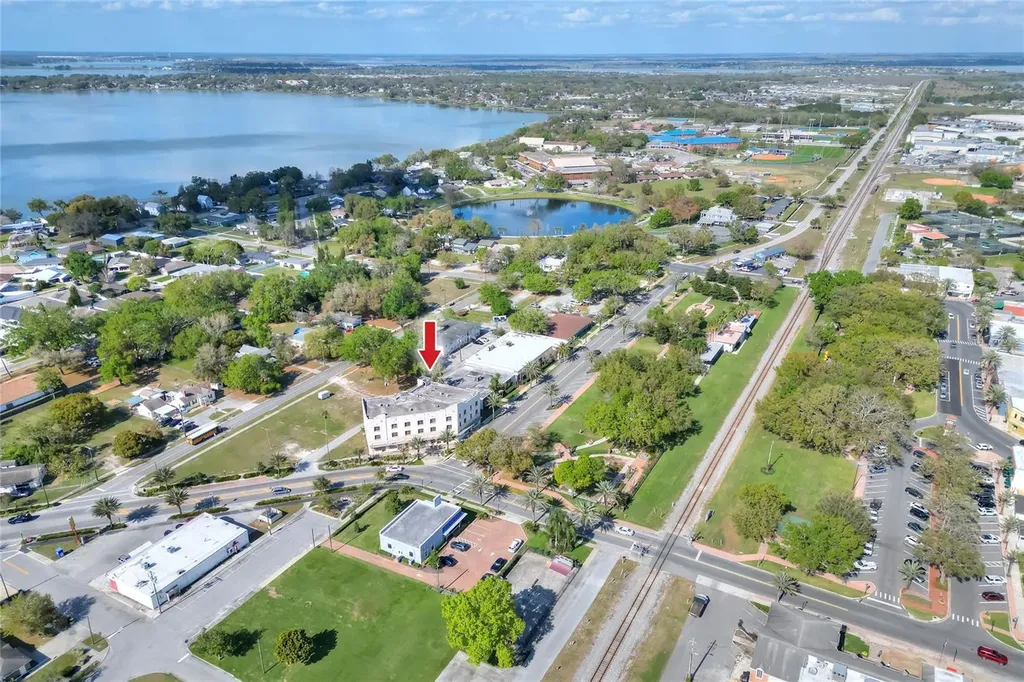 206 Pilaklakaha Avenue Auburndale FL 33823