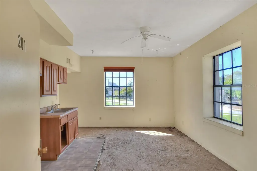 206 Pilaklakaha Avenue Auburndale FL 33823