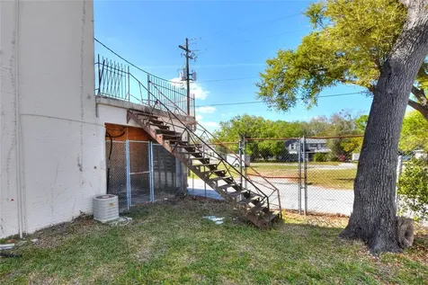 206 Pilaklakaha Avenue Auburndale FL 33823