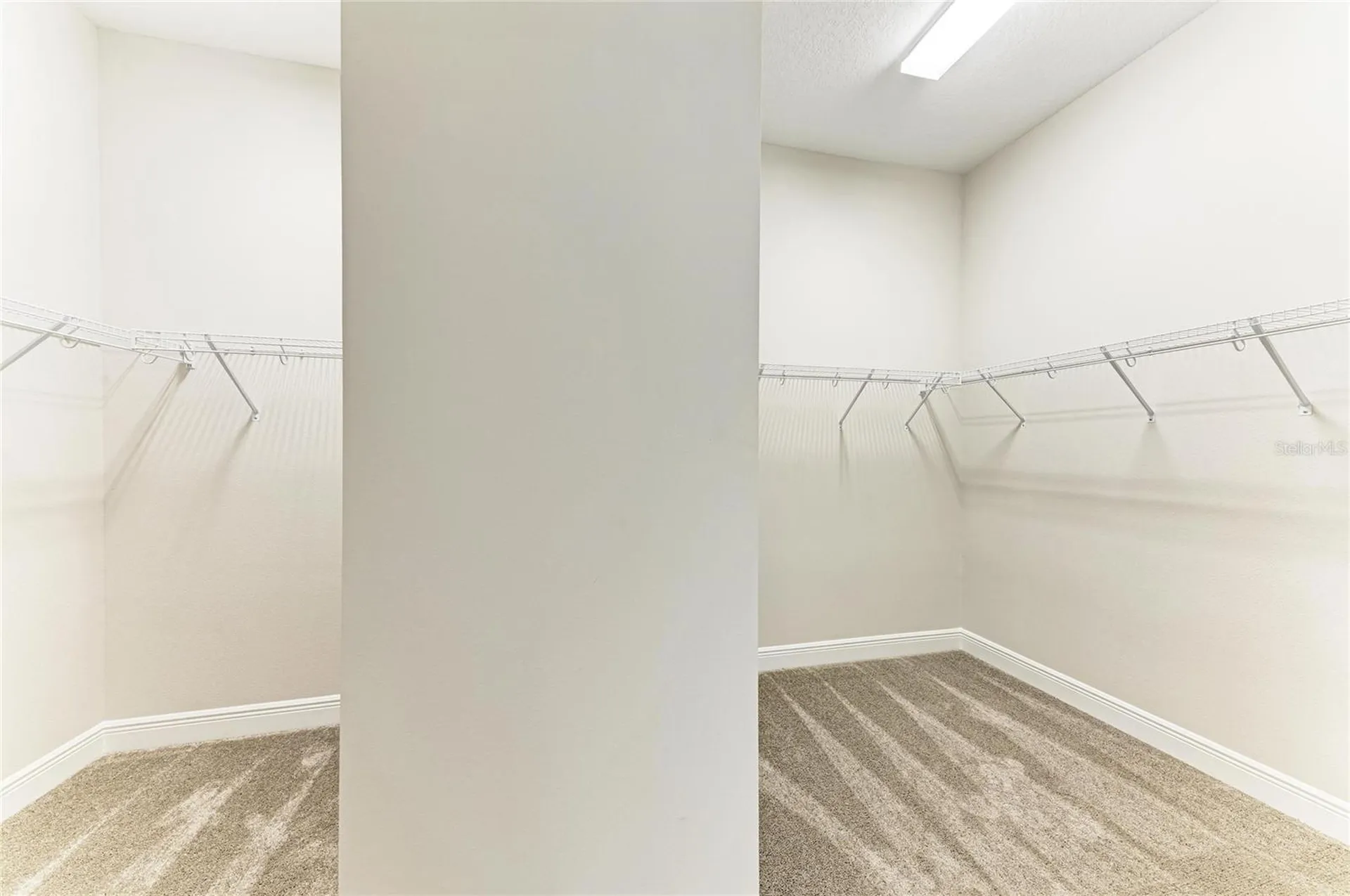 4624 Cedar Fog Ct Drive Valrico FL 33596