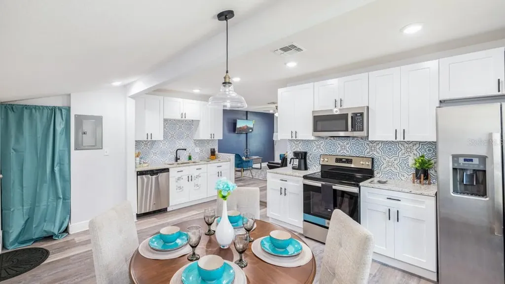 7508 Carolyn Avenue Orlando FL 32807