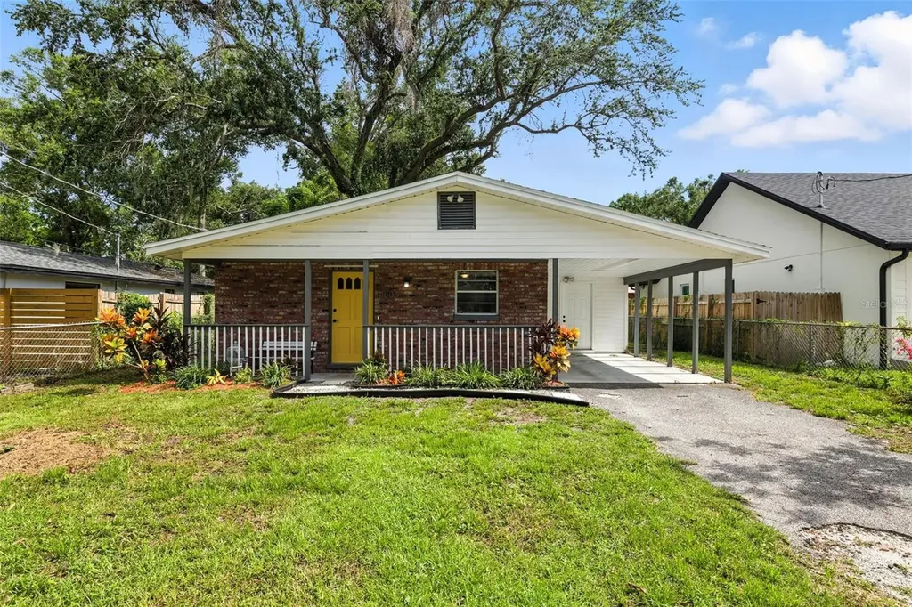 1805 E Knollwood Street Tampa FL 33610