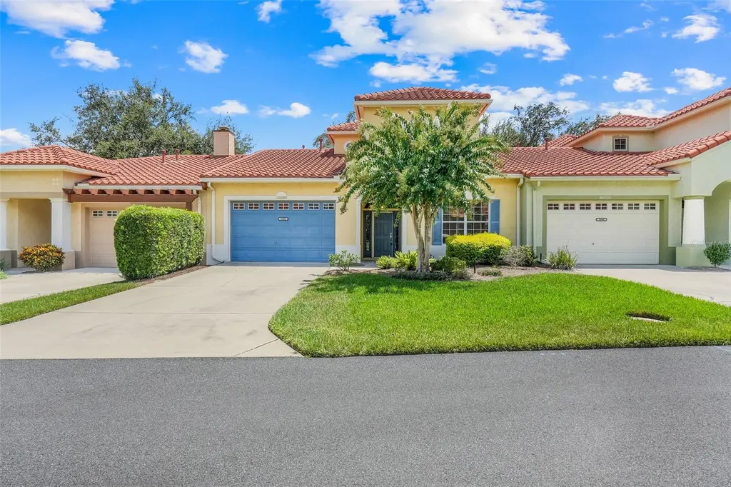 1042 Avenida Sonoma Lady Lake FL 32159