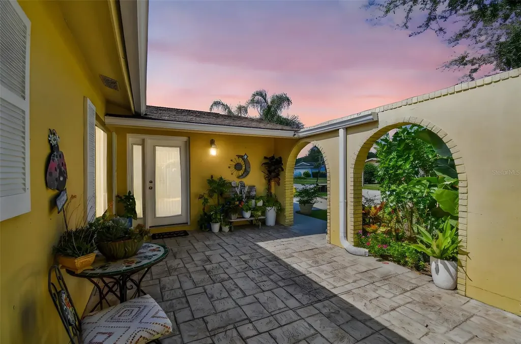 1437 Cottonwood Terrace Dunedin FL 34698