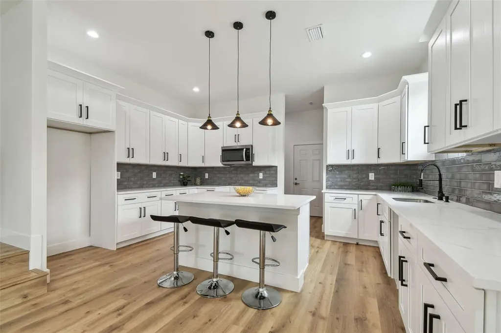 3455 17th Avenue S St Petersburg FL 33711