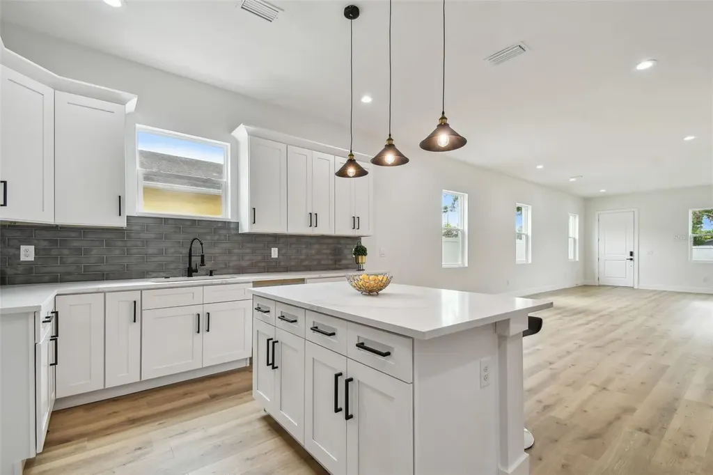 3455 17th Avenue S St Petersburg FL 33711