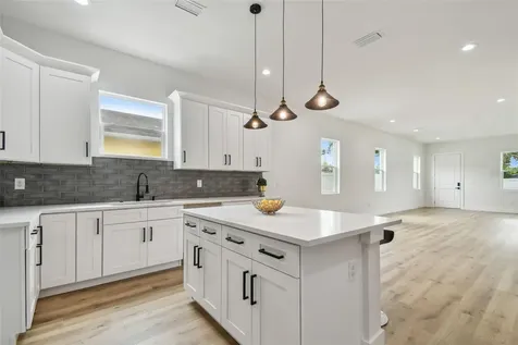 3455 17th Avenue S St Petersburg FL 33711