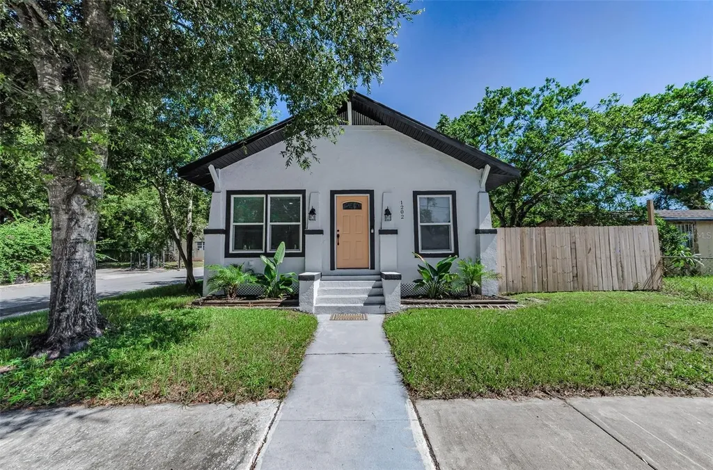 1202 E 32nd Avenue Tampa FL 33603