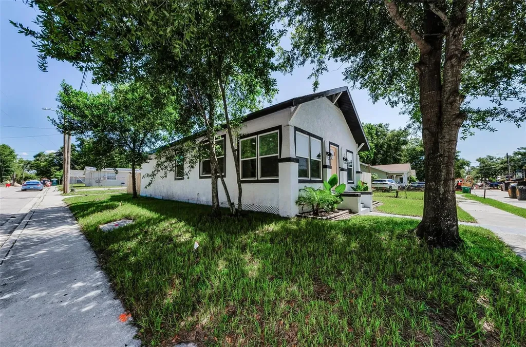 1202 E 32nd Avenue Tampa FL 33603