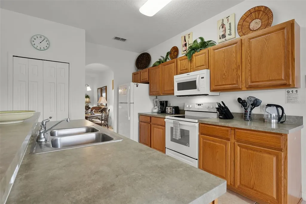 918 Highgate Park Boulevard Davenport FL 33897