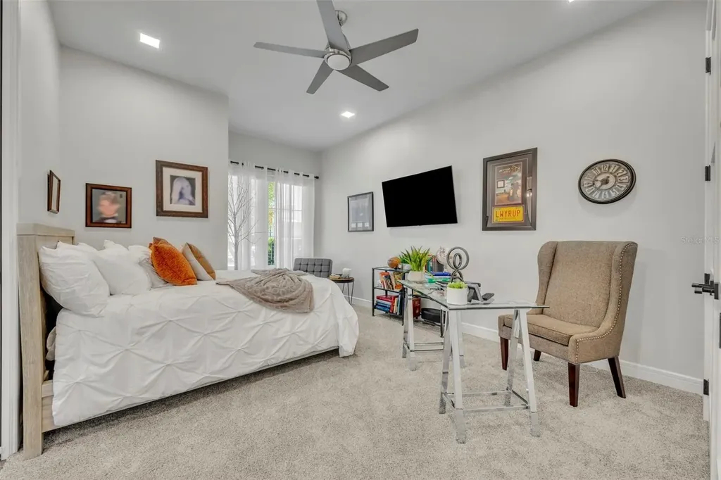 622 E Central Boulevard Orlando FL 32801
