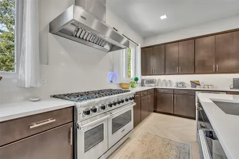 622 E Central Boulevard Orlando FL 32801