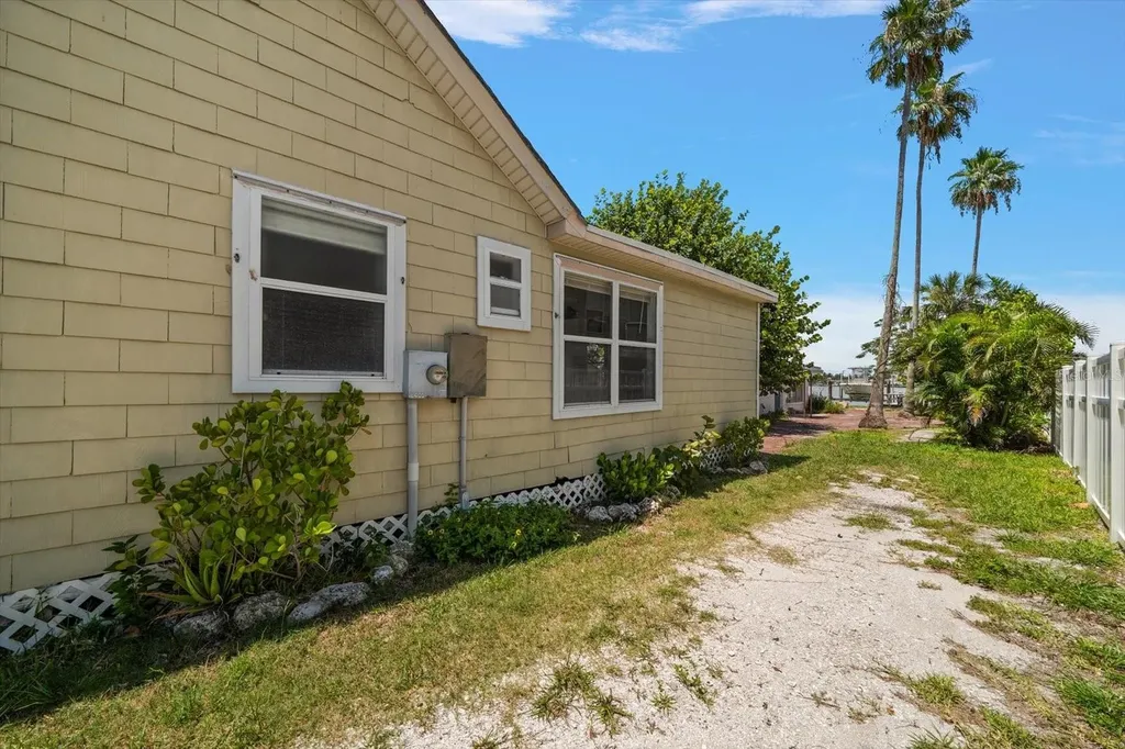 8405 Bayshore Drive Treasure Island FL 33706