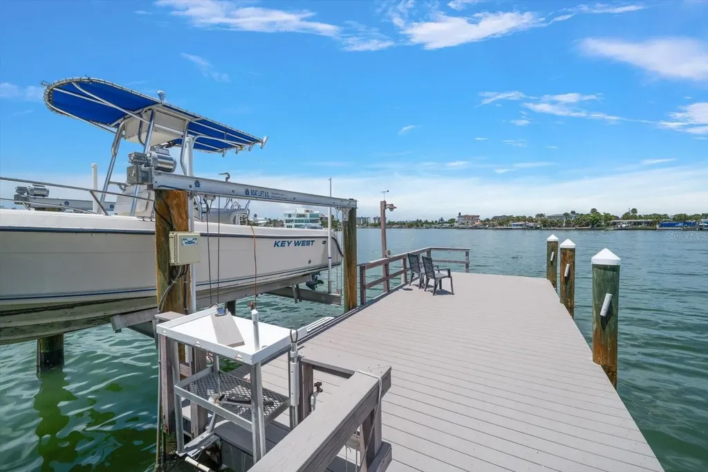 8405 Bayshore Drive Treasure Island FL 33706
