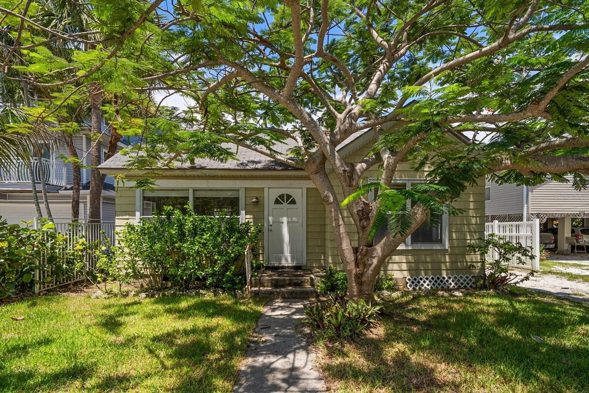 8405 Bayshore Drive Treasure Island FL 33706