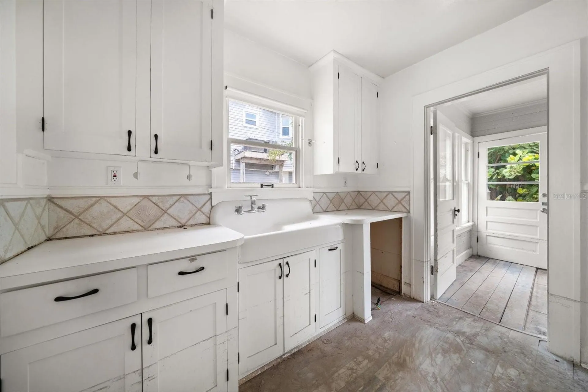8405 Bayshore Drive Treasure Island FL 33706